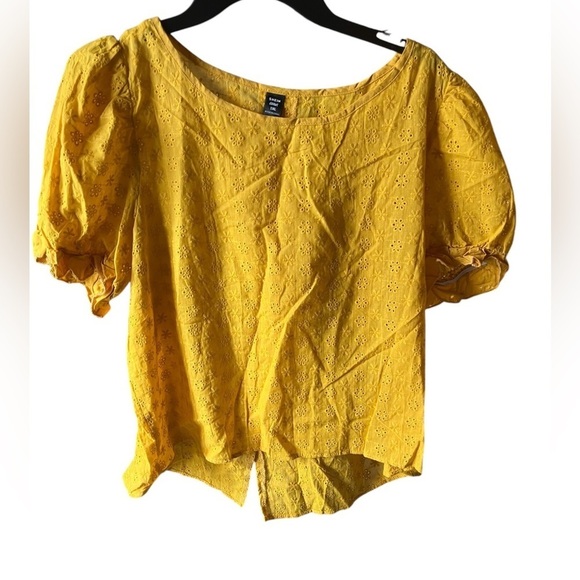 SHEIN Curve Women’s Eyelet Plus Size Blouse - Picture 1 of 5